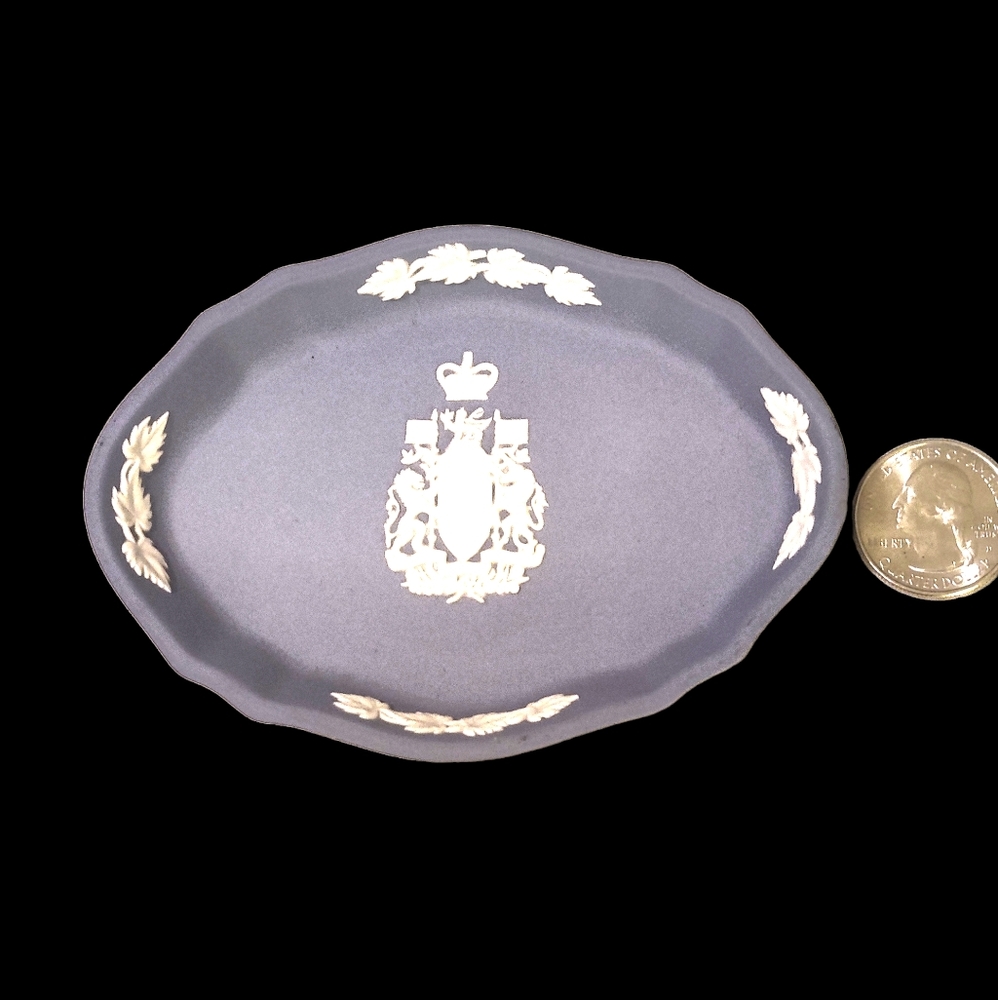 Vintage Wedgwood's Canadian Coat of Arms Trinket Dish